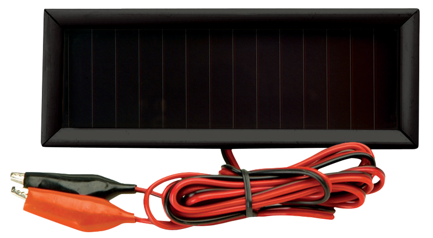 American Hunter BLEC6 Economy Solar Charger 6V White Features Trickle Charge