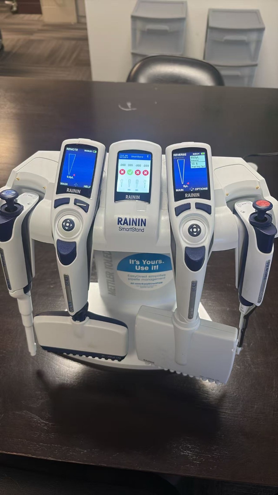 Rainin SmartStand Charging Station for E4 XLS Pipettes – single – Clean