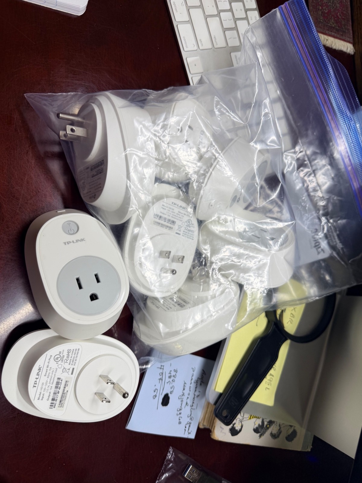 Smart Plugs - tp link ( 7 ) , kmc mini plugs ( 6 0