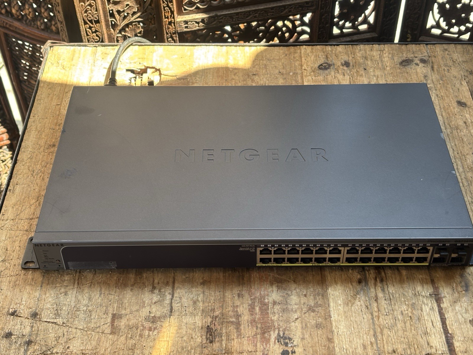 NetGear ProSafe GS728TP 24-Port PoE Rack-Mountable Ethernet Smart Switch
