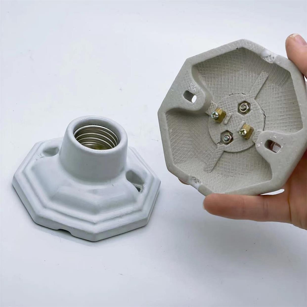 1x E26 E27 Light Socket Porcelain Ceramic Screw Socket Lamp Holder Bulb Base