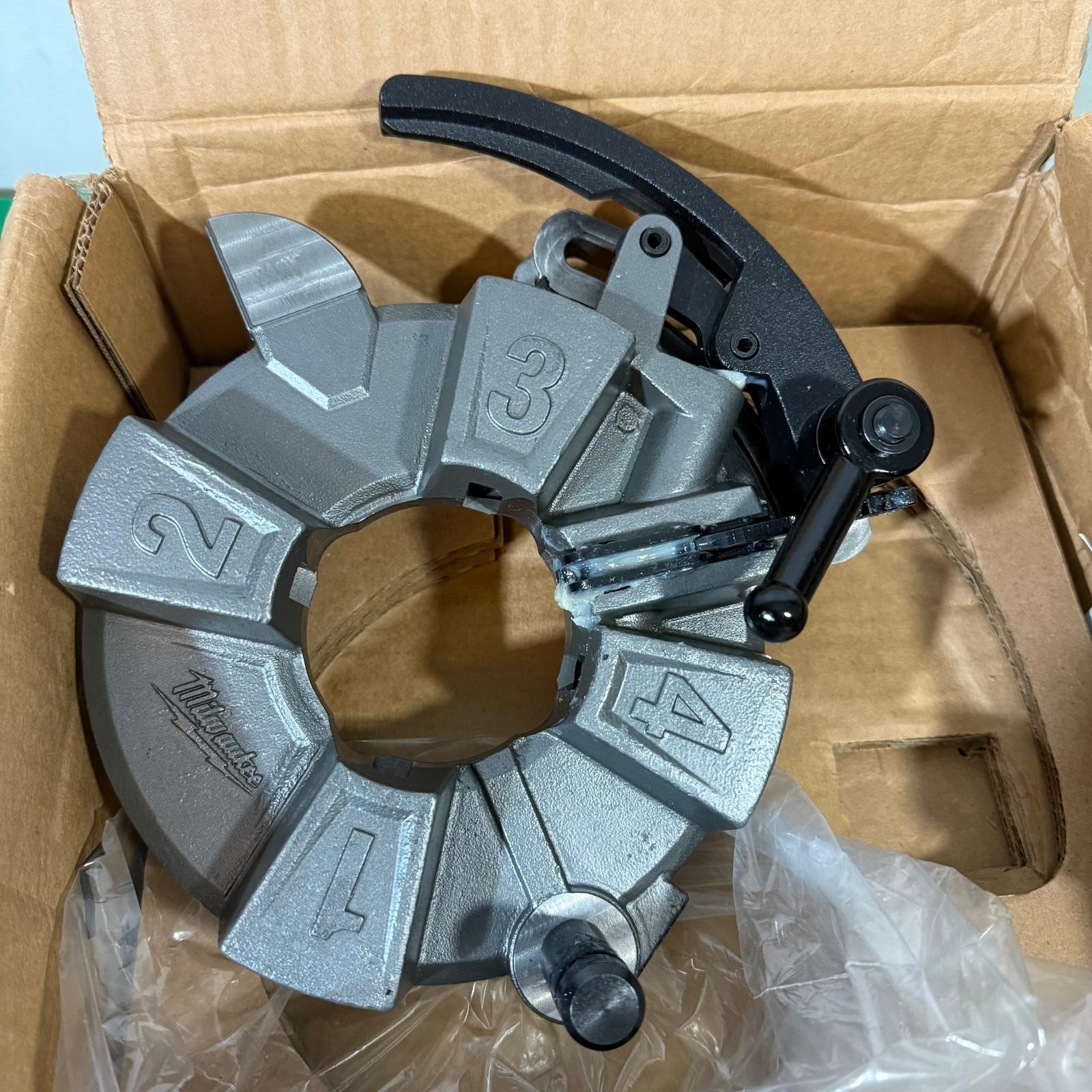 Milwaukee NPT Pipe Threading Die Head W/Micro-Adjust for MX Fuel Threading Machi