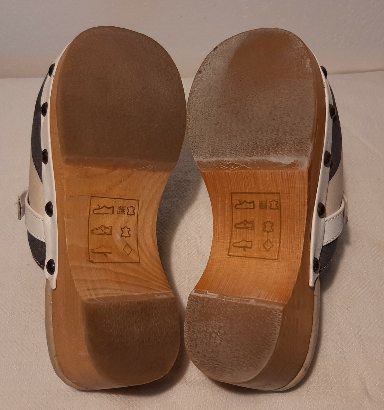 BURBERRY Children's Clogs No. 27 Signed Original Clogs
