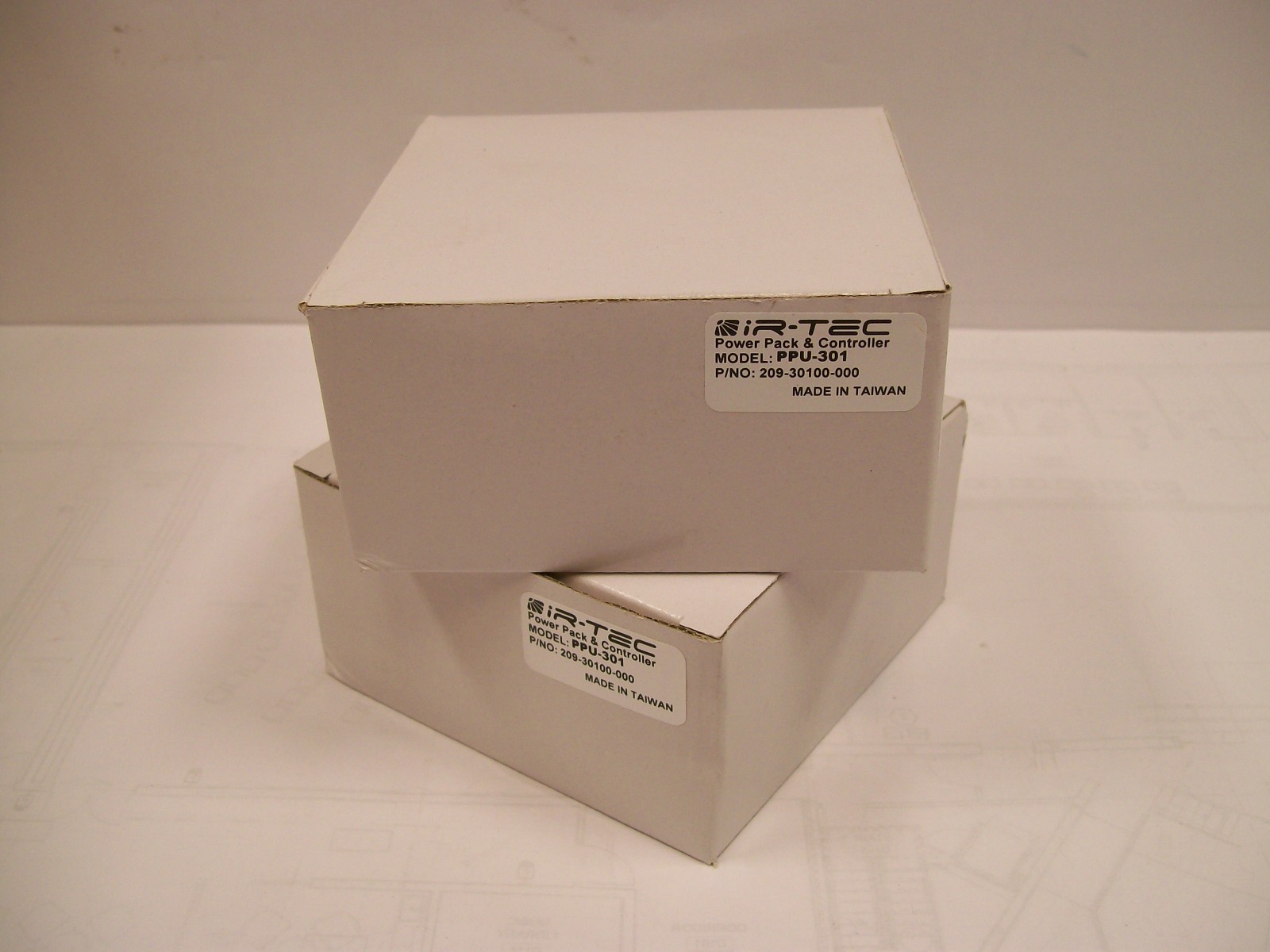 LOT OF 2 NEW IR-TEC #PPU-301 P/NO: 209-30100-000 Power Pack & Controller SAU3308