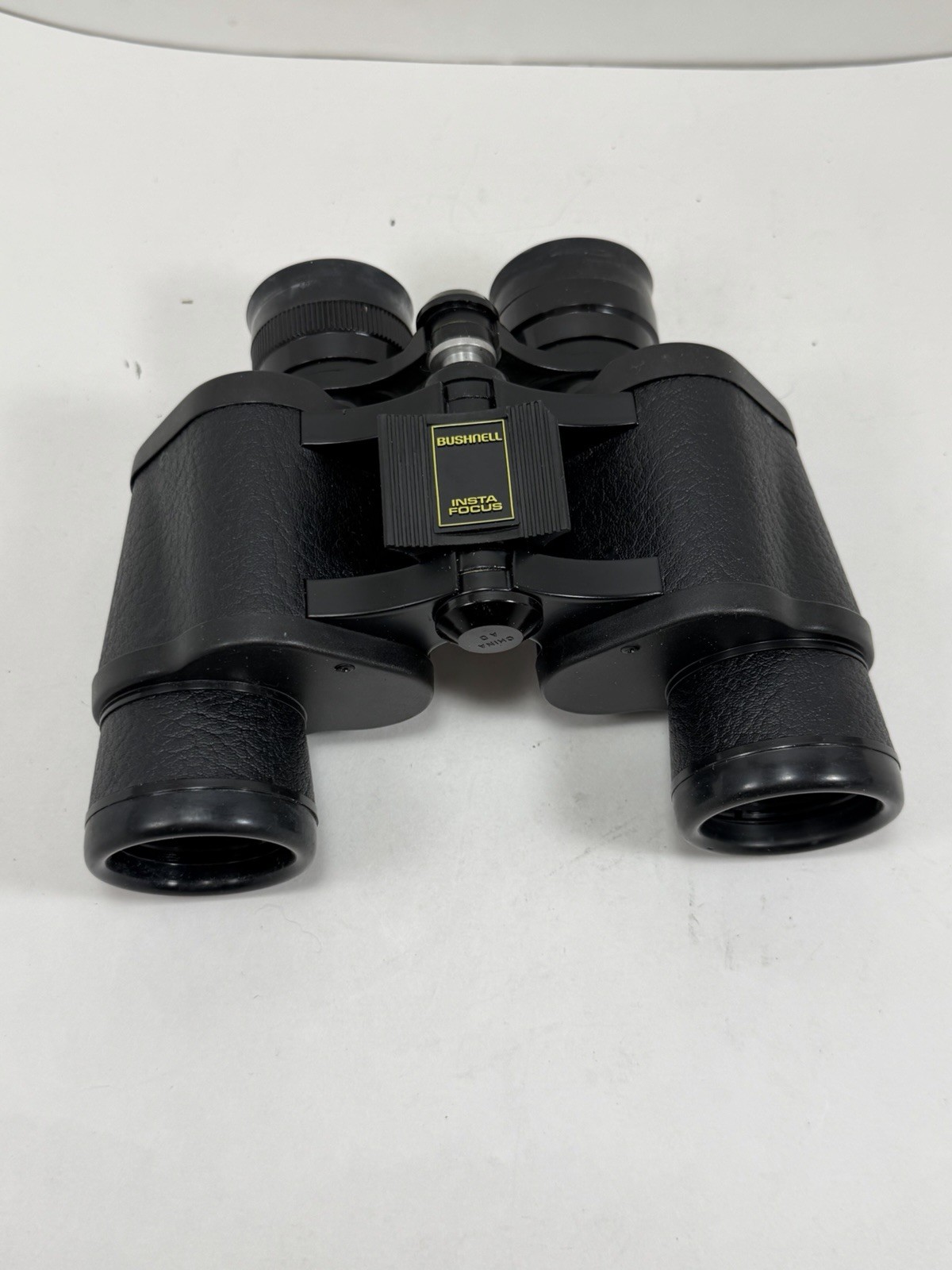 Bushnell Binoculars Insta Focus 7 x 35 420 ft at 1000 yds   (b)