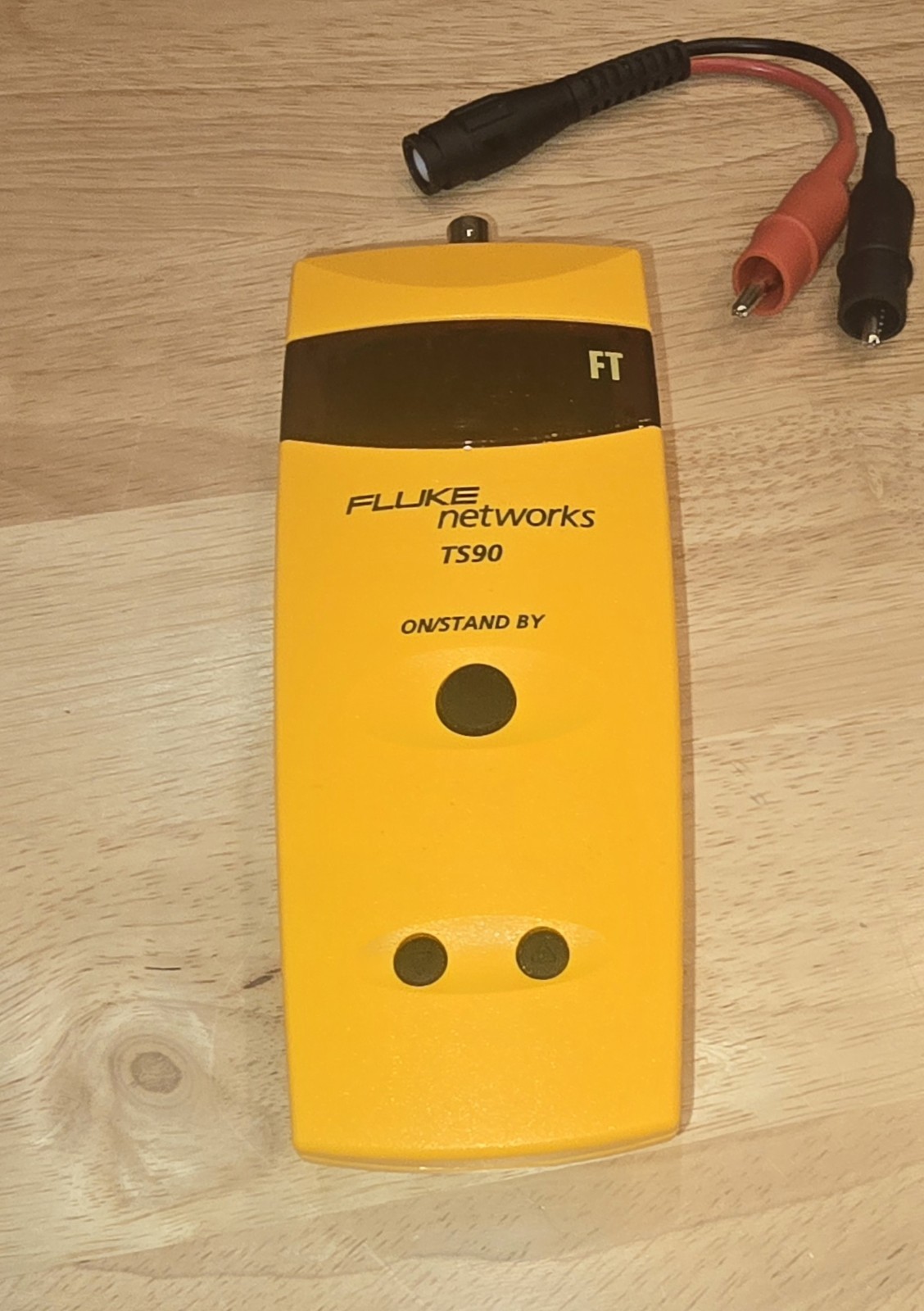 FLUKE NETWORKS TS90 CABLE FAULT FINDER W/ TEST LEADS, CARRY POUCH 26500-090