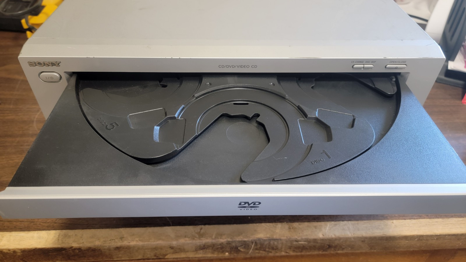 Sony AVD-K800P 5 Disc CD/DVD Changer Player