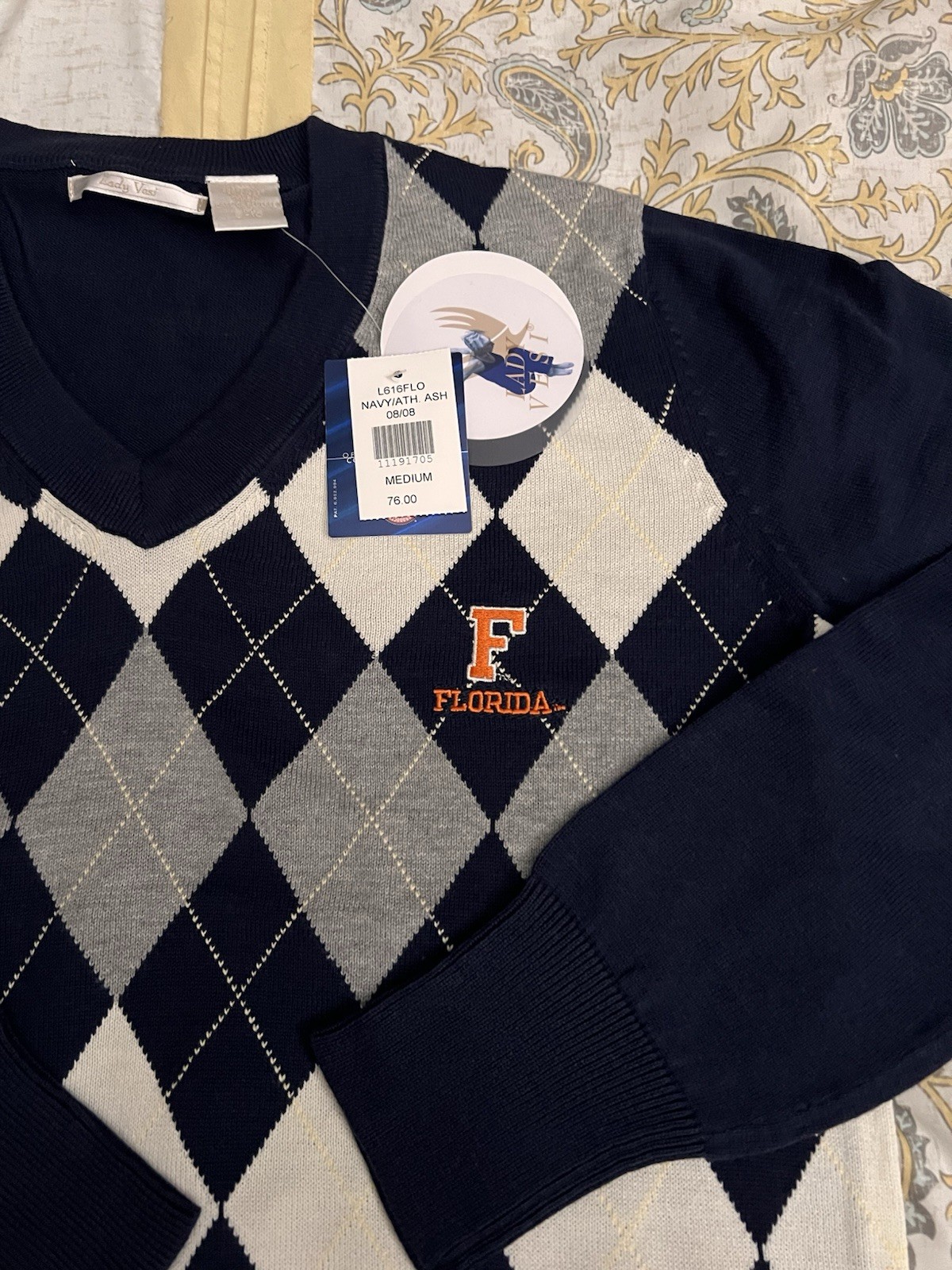 Florida Gators Ladies Medium Long Sleeve V-Neck Pullover Sweater New With Tags