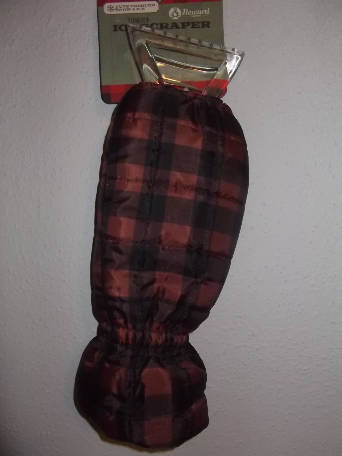 ICE SCRAPER - BROWN / BLACK PLAID - ONE SIZE  (AC-26-91x2)