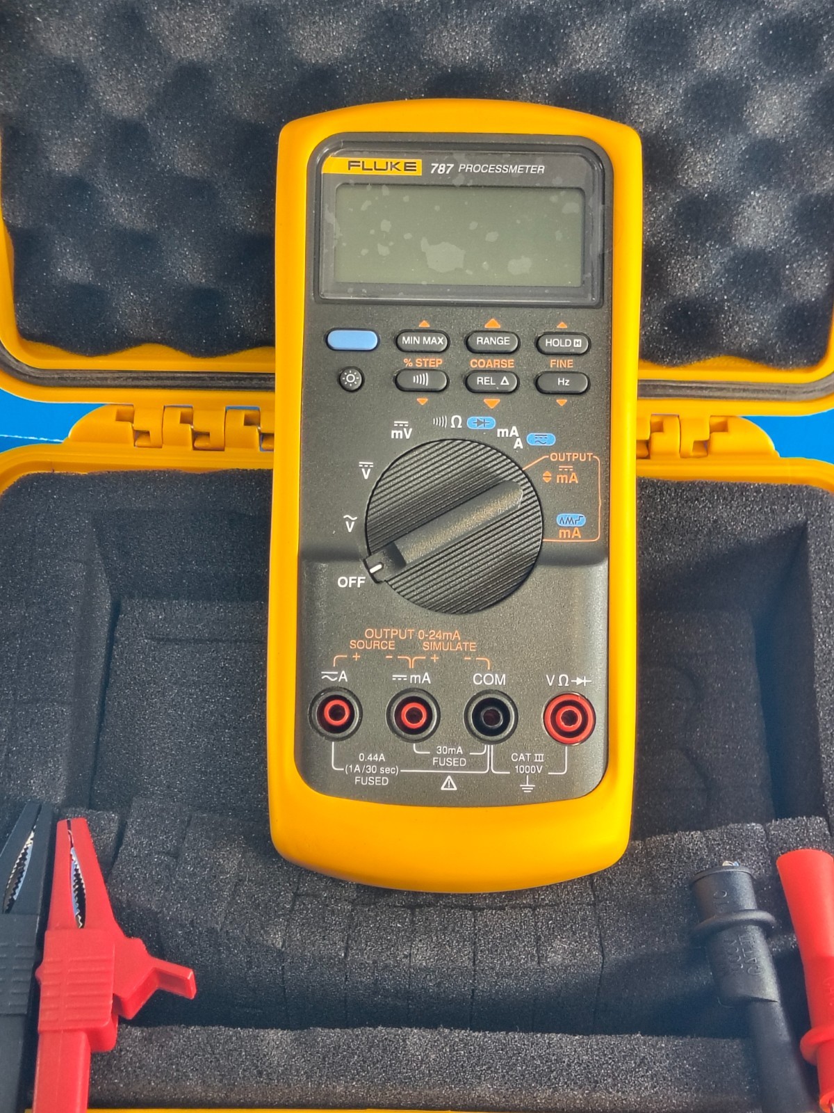 Fluke 787 ProcessMeter Calibrator Meter Multimeter