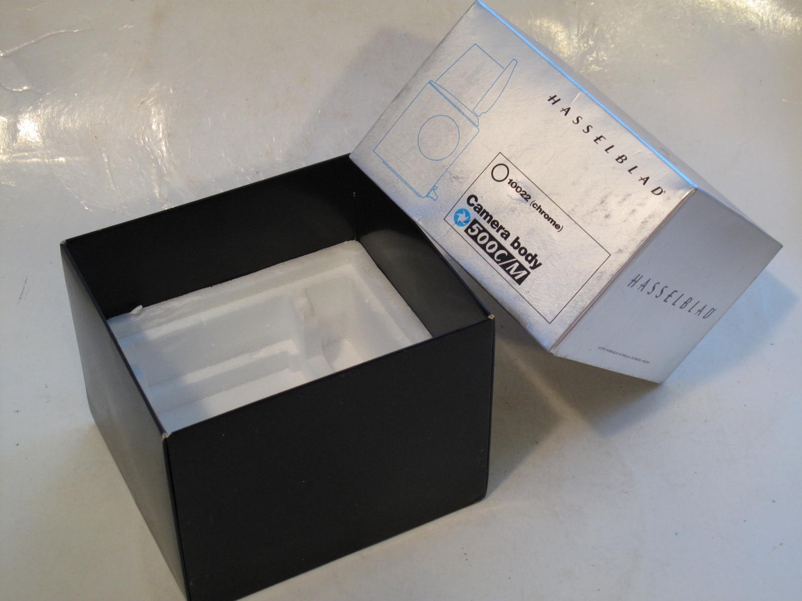 Hasselblad 500C/M camera body box ONLY , US SELLER "LQQK"
