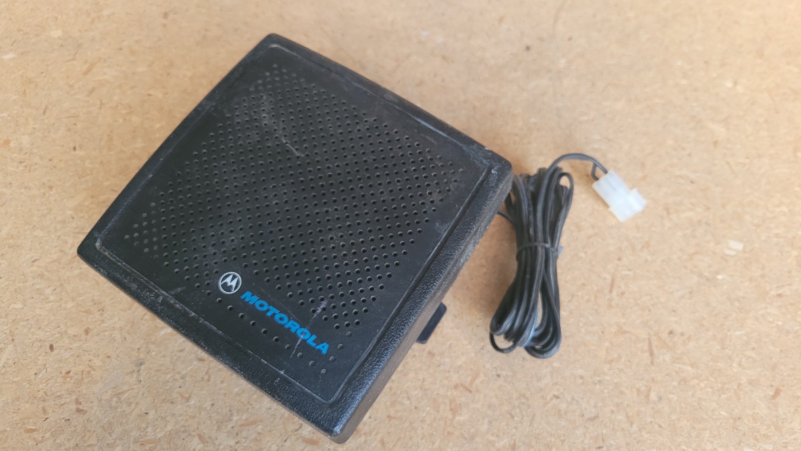 Motorola HSN9326A External Speaker For 2 Way Radios, 5 Watt, 2 pin molex plug