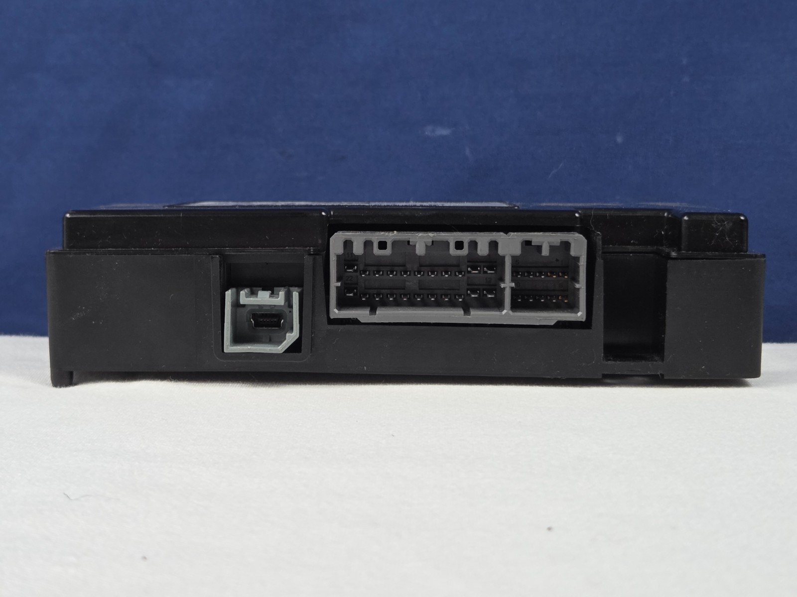 🏅 2011 - 2018 Chrysler Dodge Jeep Uconnect Telematics Control Module 68104904AC