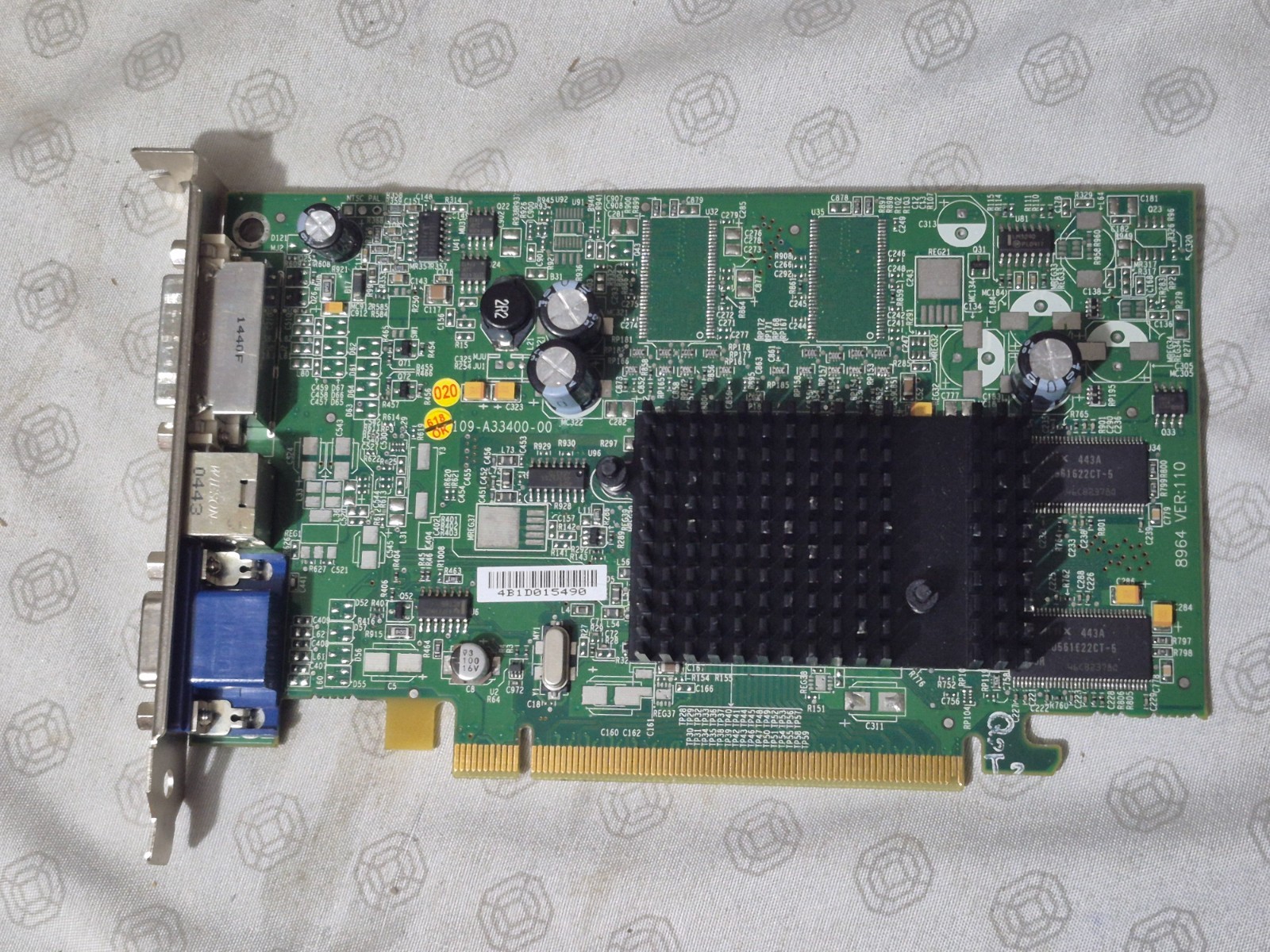 ATI Radeon Dell Exclusive 128MB DVI Video Card E-G012-04-2366 (B)