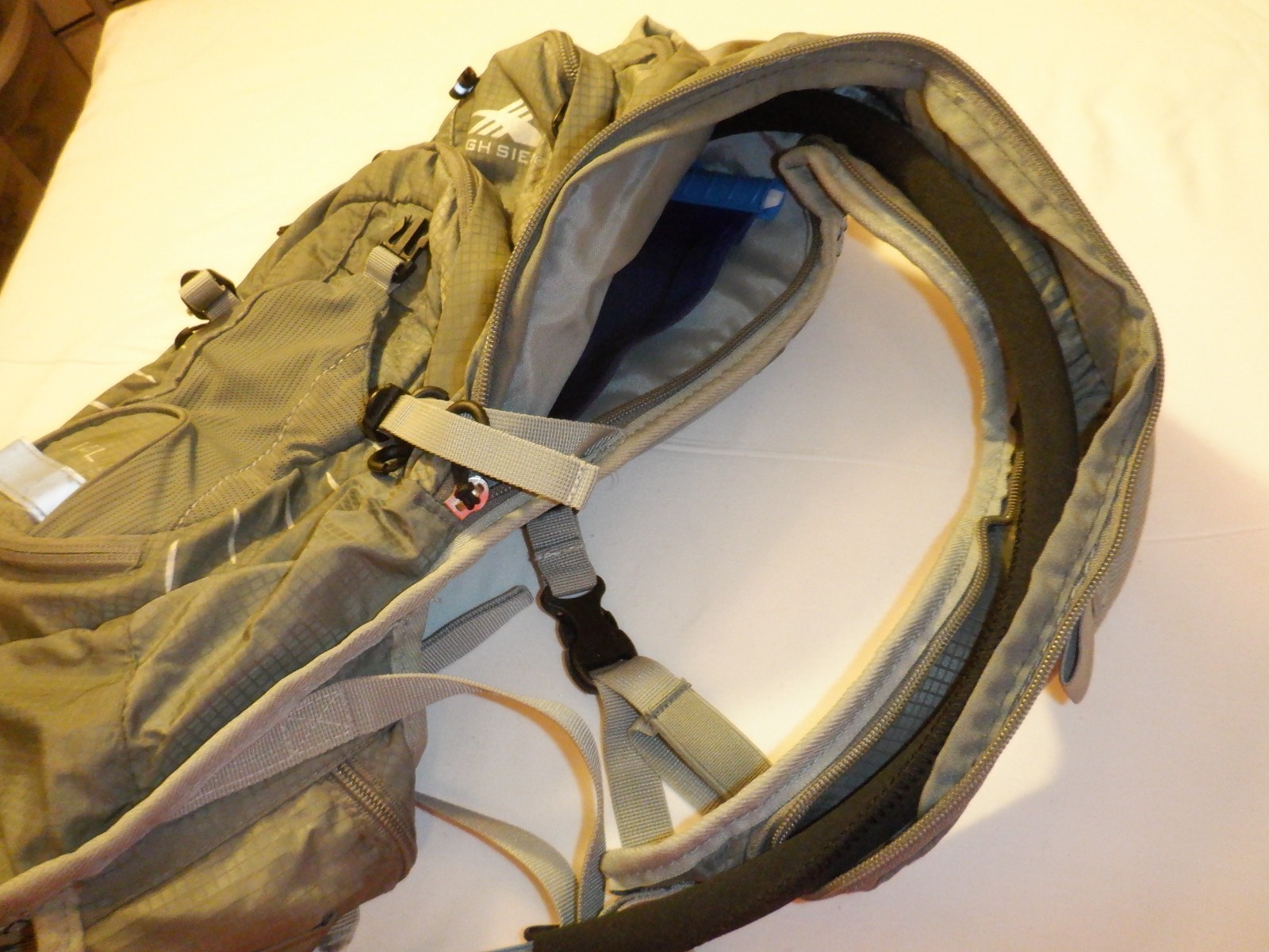 High Sierra Marilla 2 liter Hydration Pack, Padded, Multiple Pockets