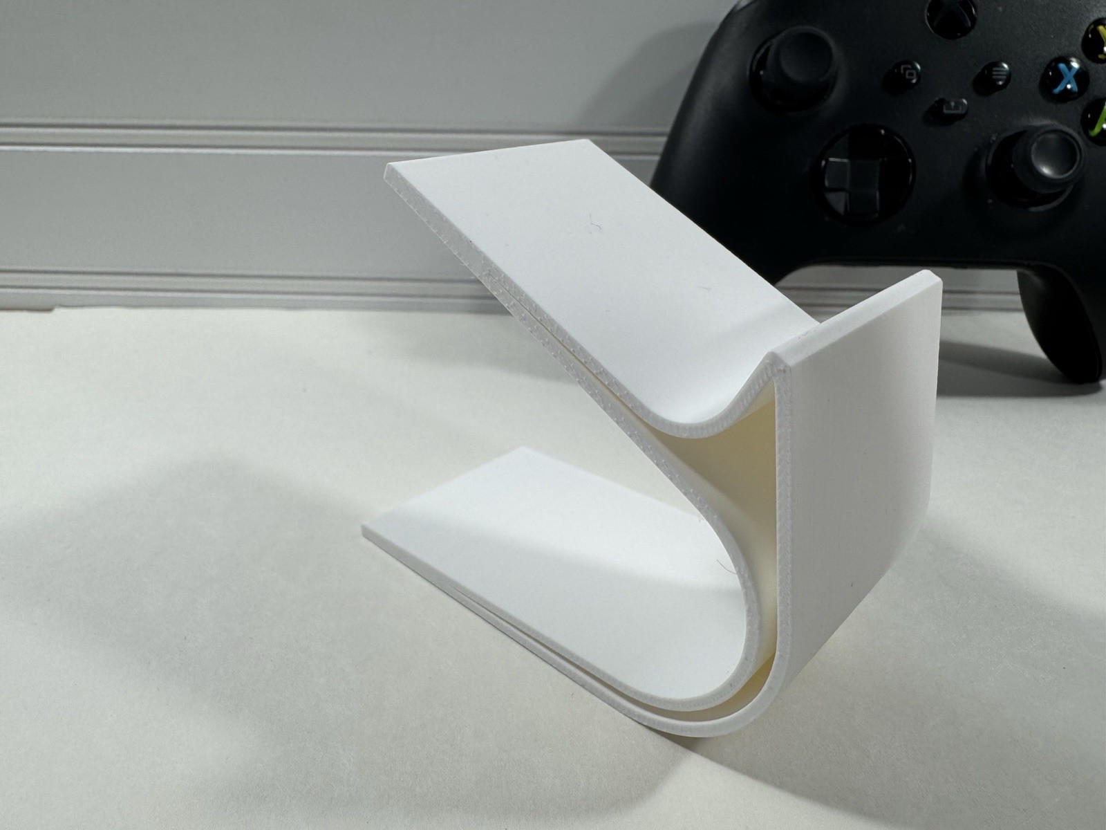 Universal Game Controller Stand Xbox One Series X S PS4 PS5 Holder Display