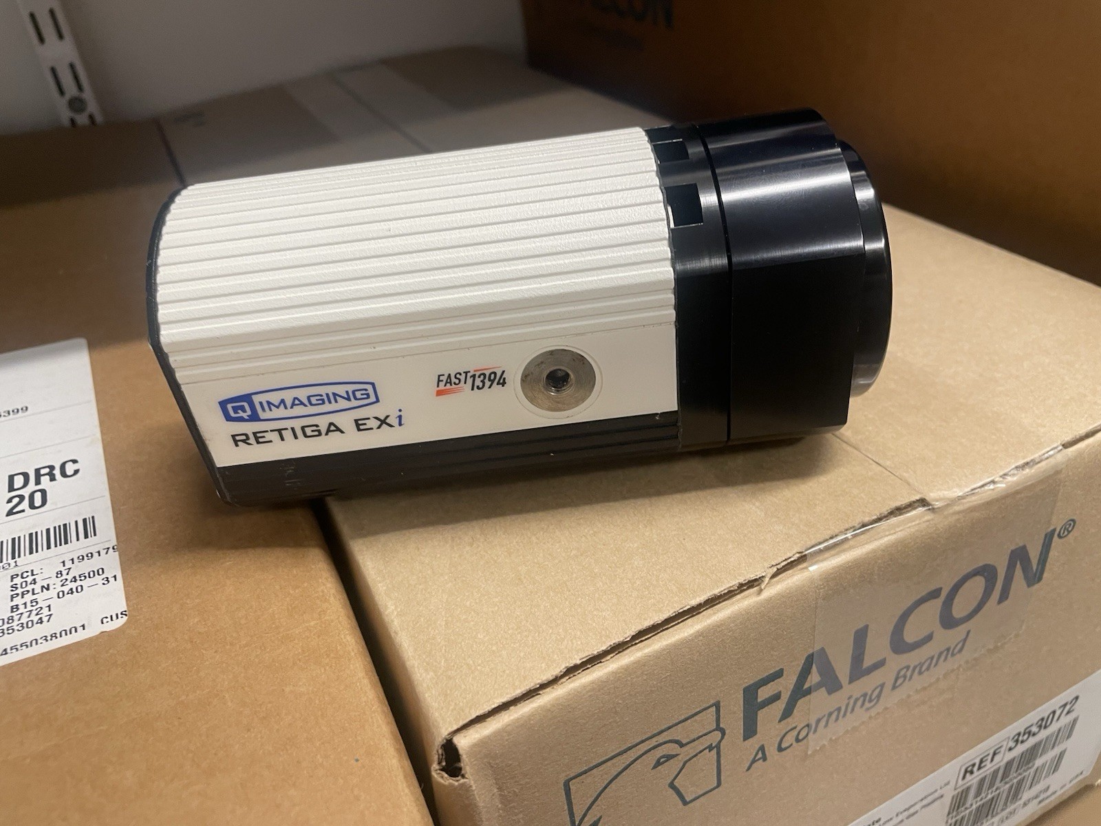 Q Imaging Retiga EXI Fast 1394 Cooled Mono Microscope Camera (32-0082B-124)