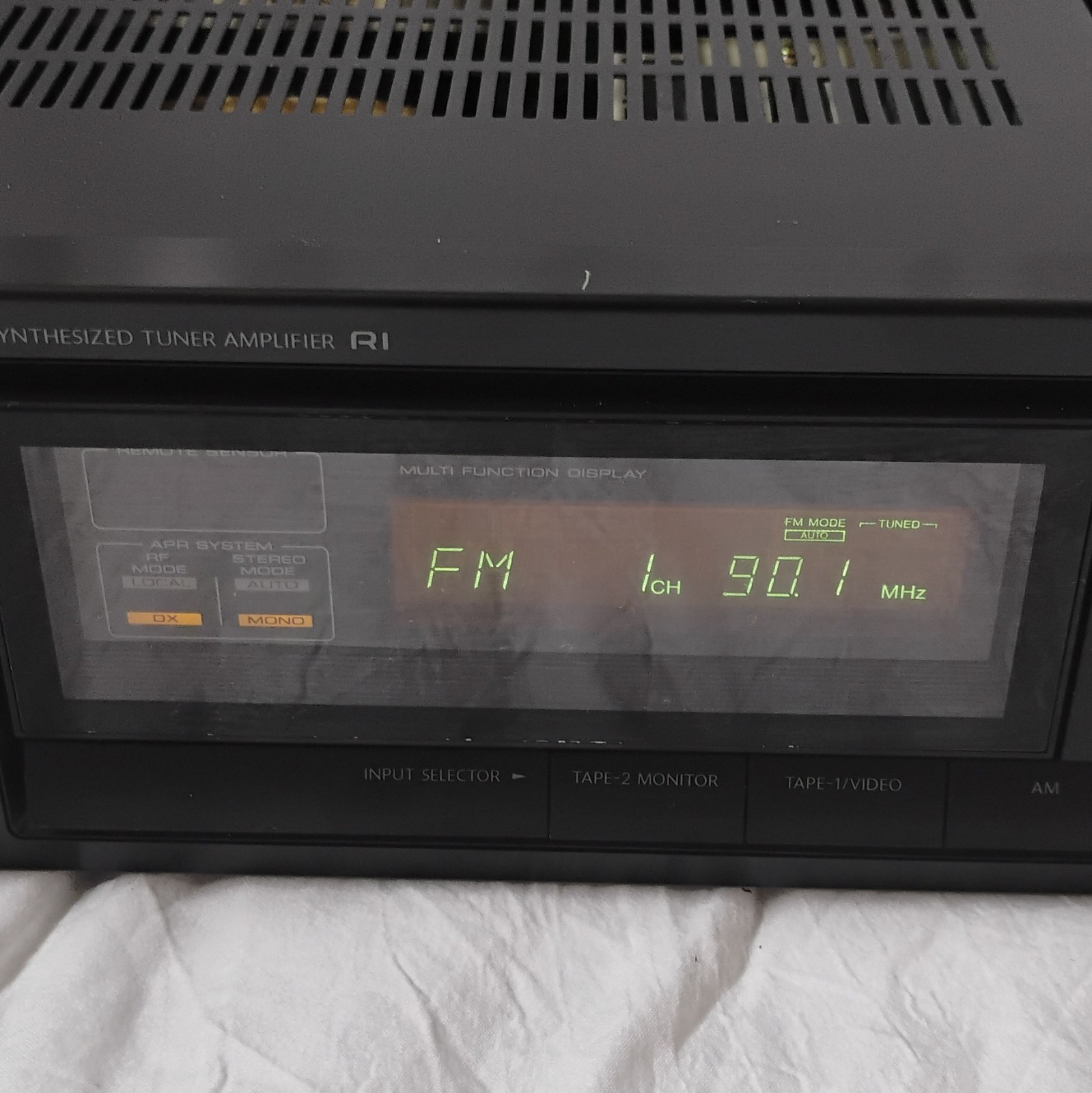 Onkyo TX-822 Quartz Synthesized Tuner Amplifier