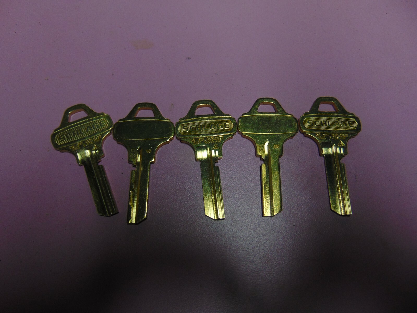 5  KEYS   EVEREST SCHLAGE C123 SECT. 35 - 007 468  KEYS UNCUT    LOCKSMITH