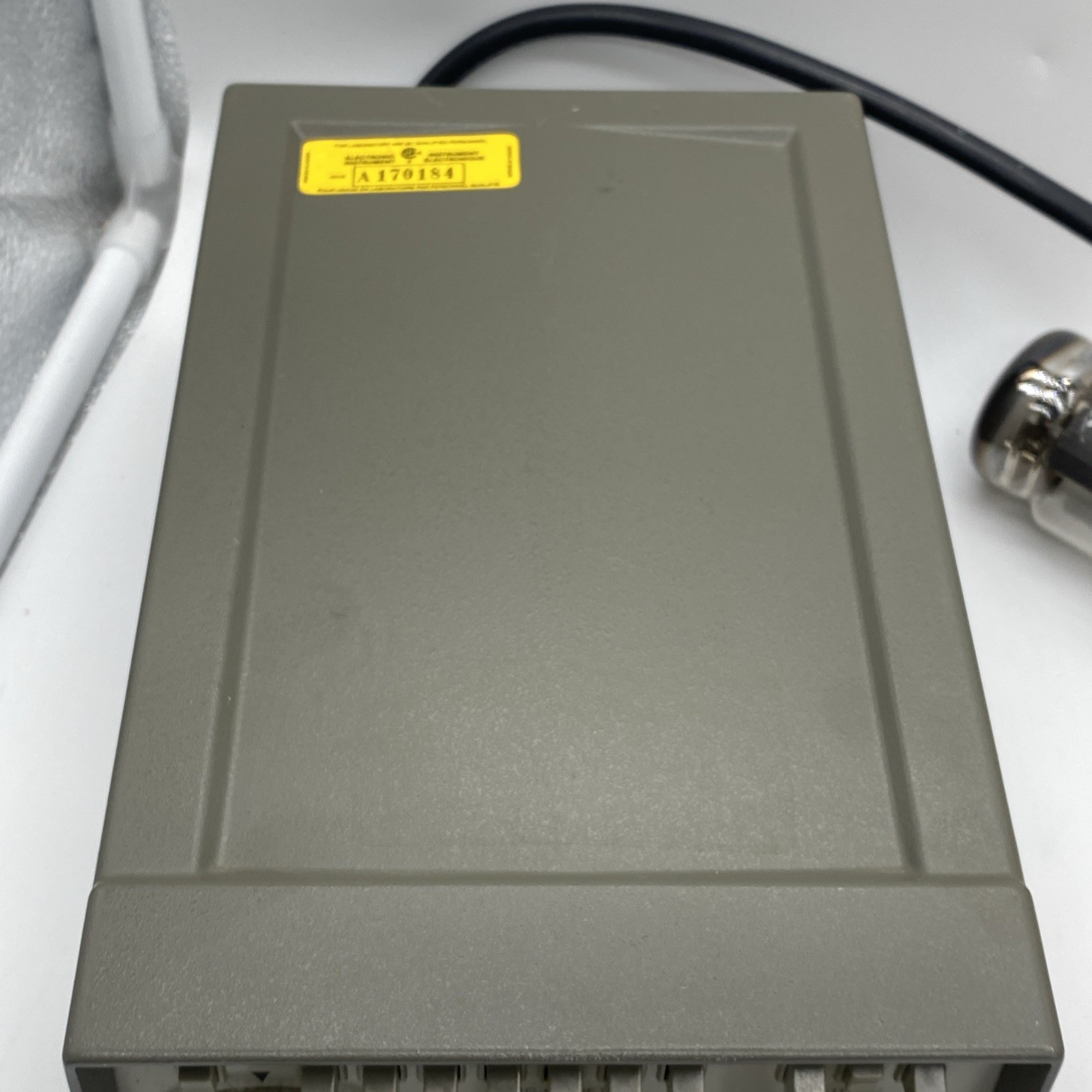 HP Agilent 3311a function signal generator S1