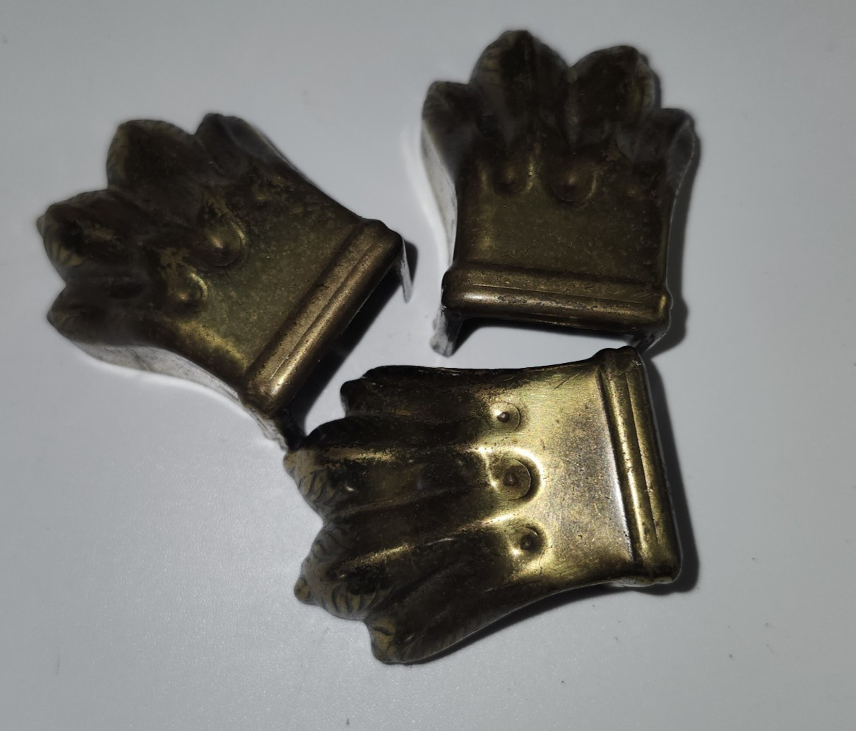 lot of 3  Furniture Leg End Cap Toe Lions Claw Duncan Phyfe Toe brass
