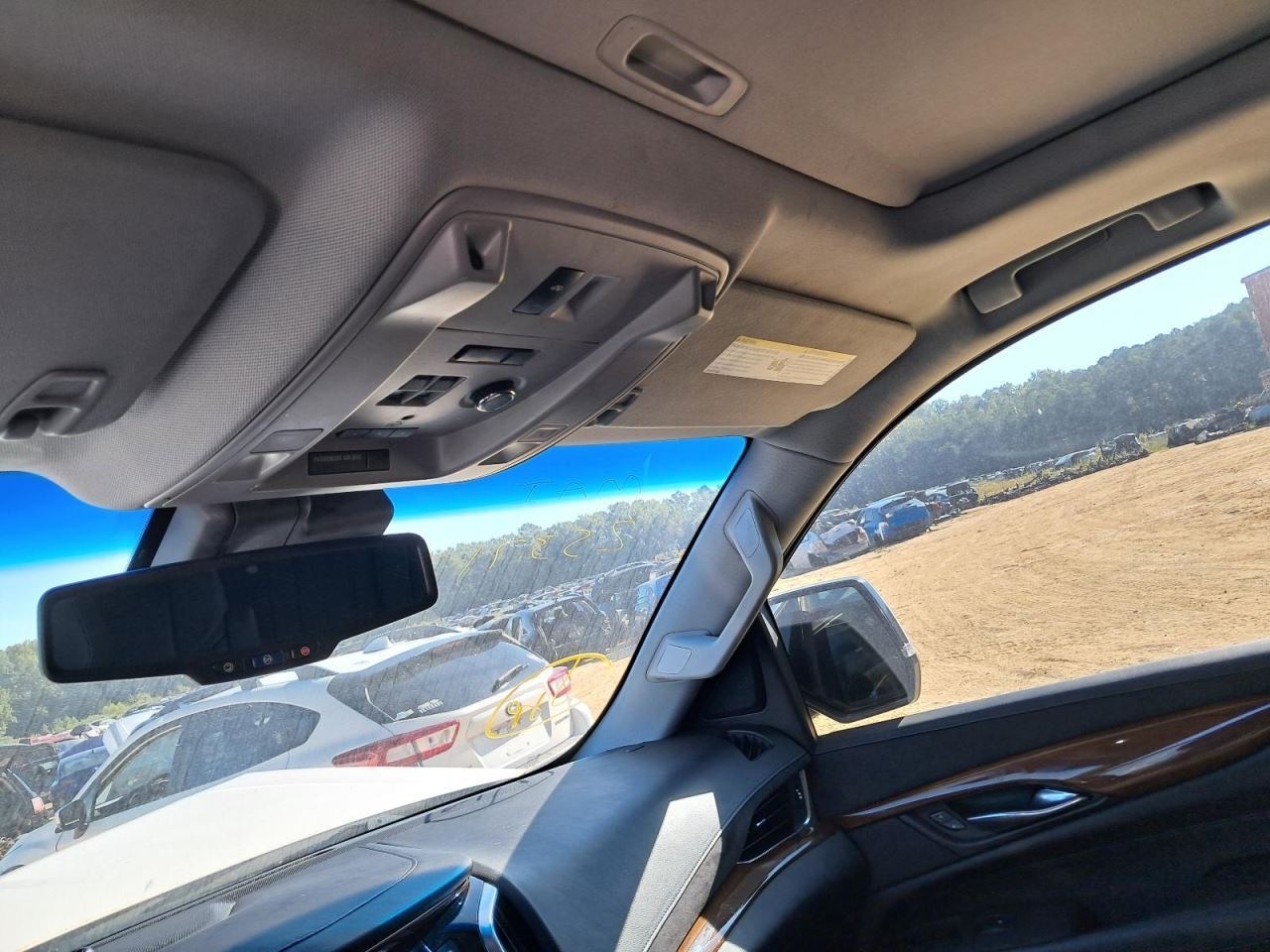 ESCALAESV 2016 Glove Box 4784424