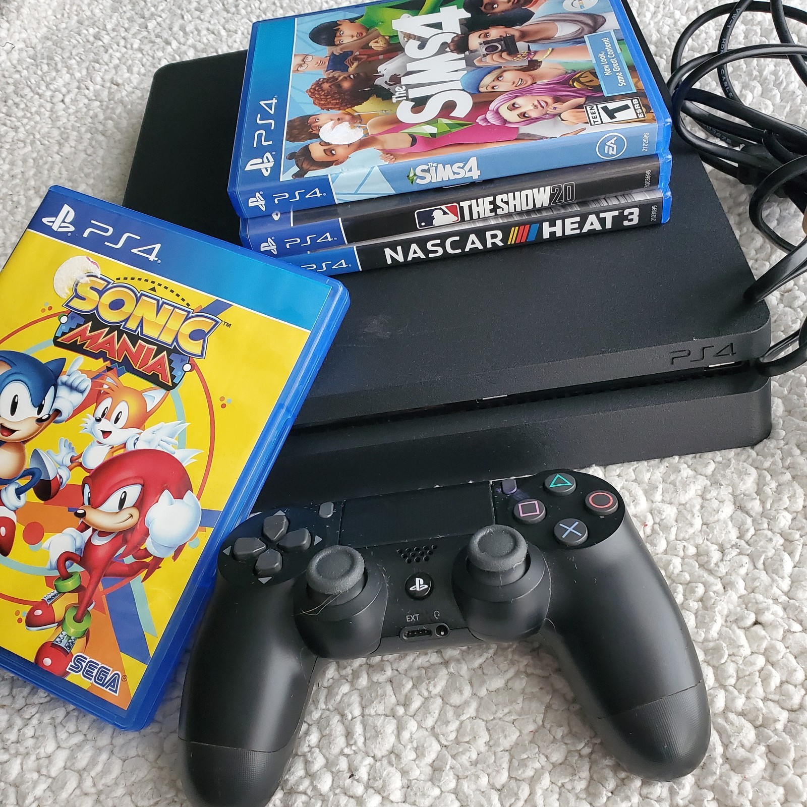 Sony Playstation 4 Slim 1TB Console Bundle Tested Controller Games CUH-2215B