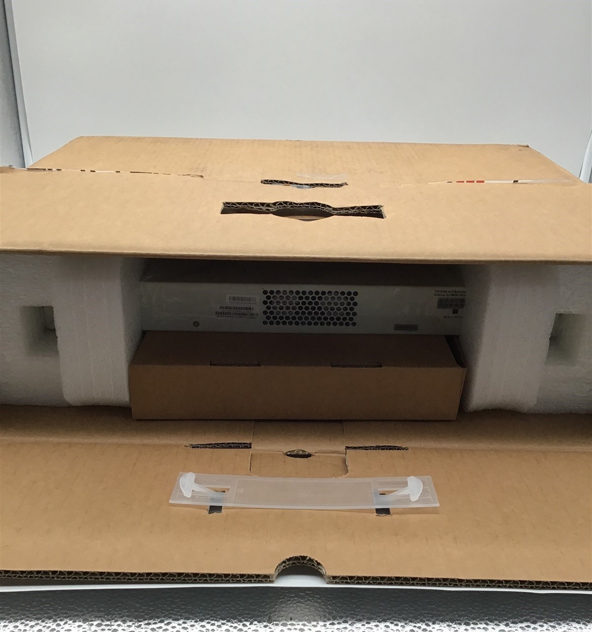 Fortinet FortiGate FG-101E Network Security/Firewall Appliance, New in Open Box