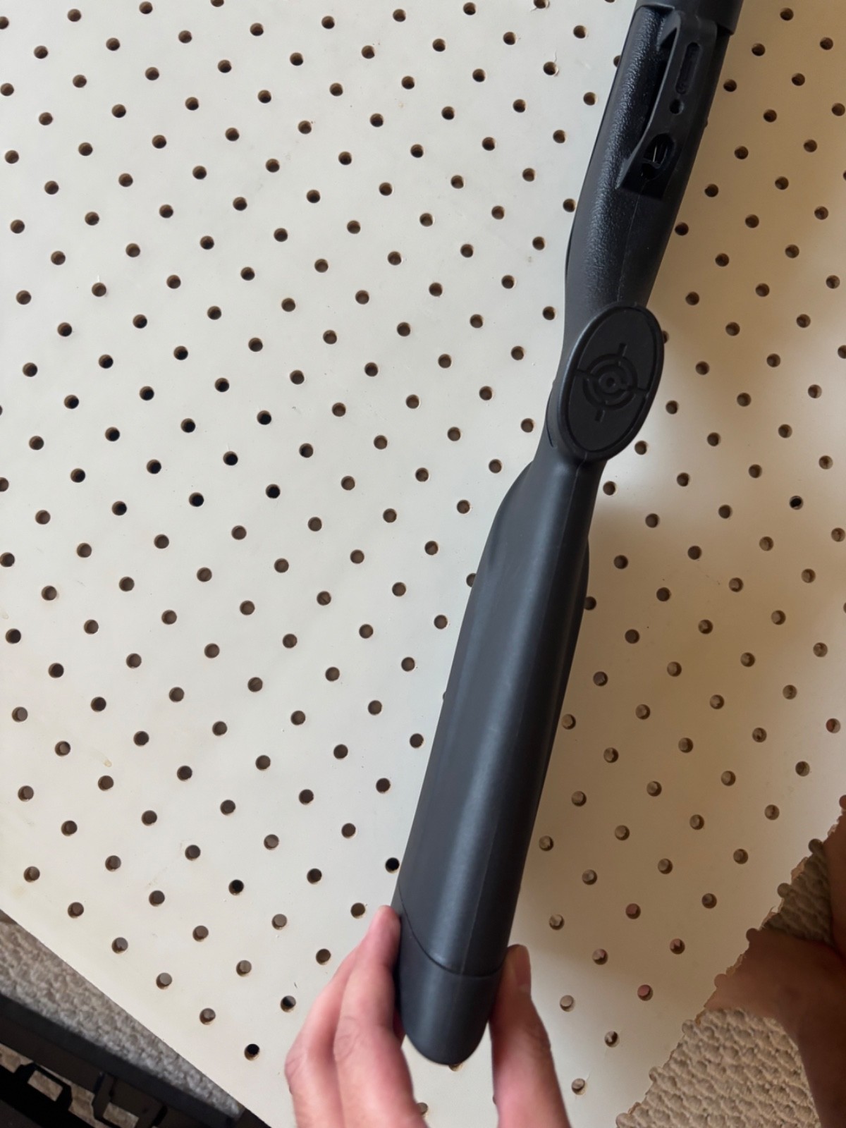 crossman shockwave quiet fire .22 cal 950 fps w/ pellets, scope, and pen loader