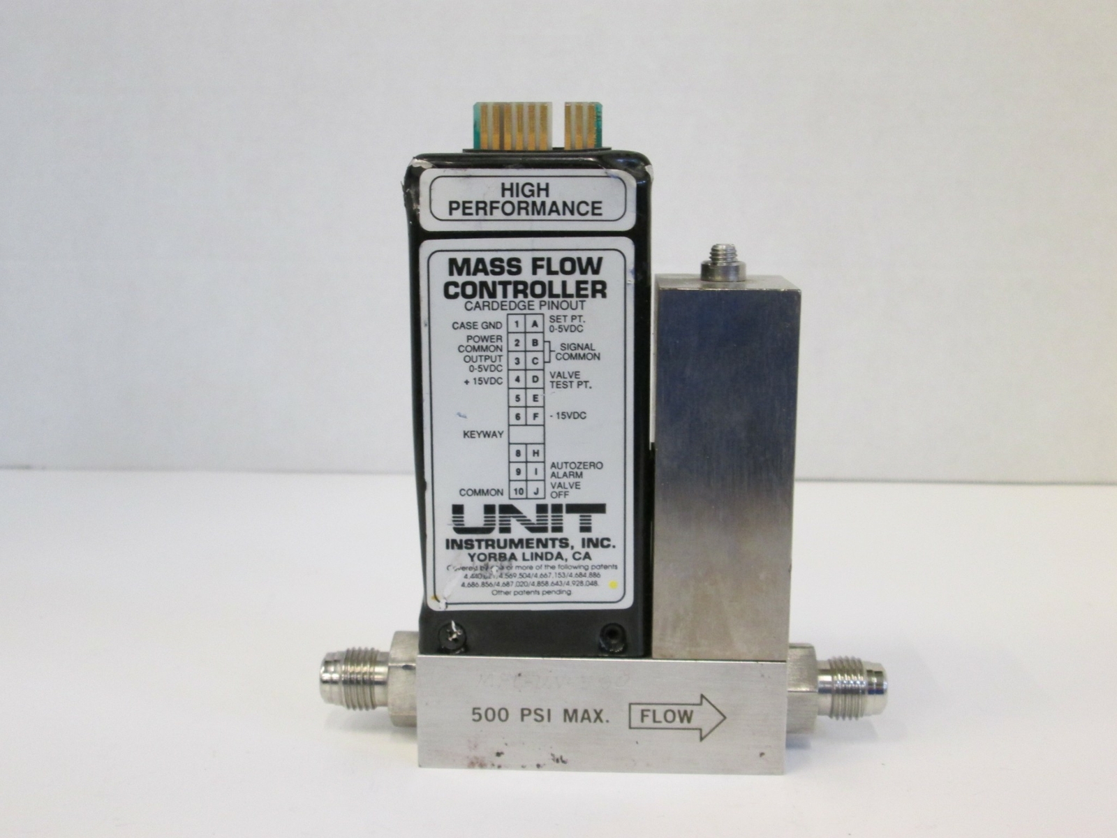 Unit UFC-1200A Mass Flow Controller MFC, HE, 500 SCCM, 1/4" Male