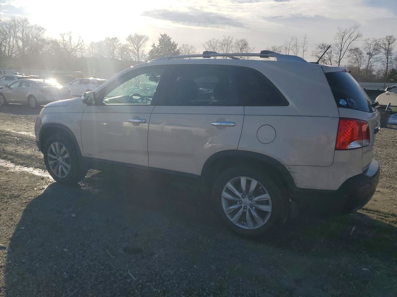 SORENTO 2011 Glove Box 5050733