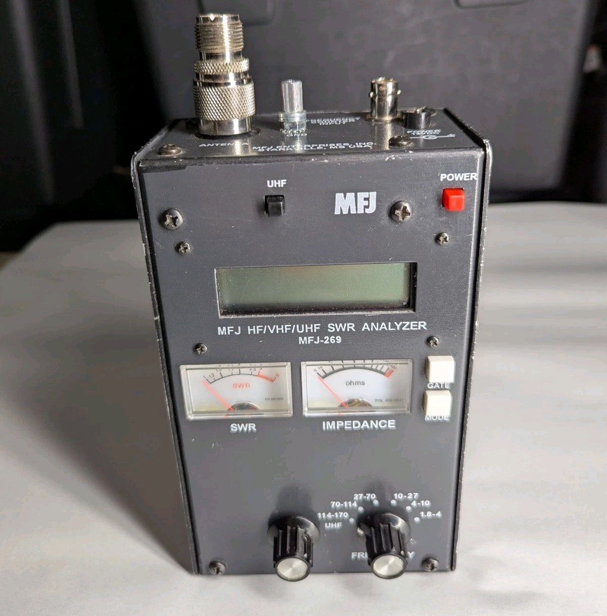 MFJ-269 SWR Antenna Analyzer for HF/VHF/220MHZ/UHF (Damaged)