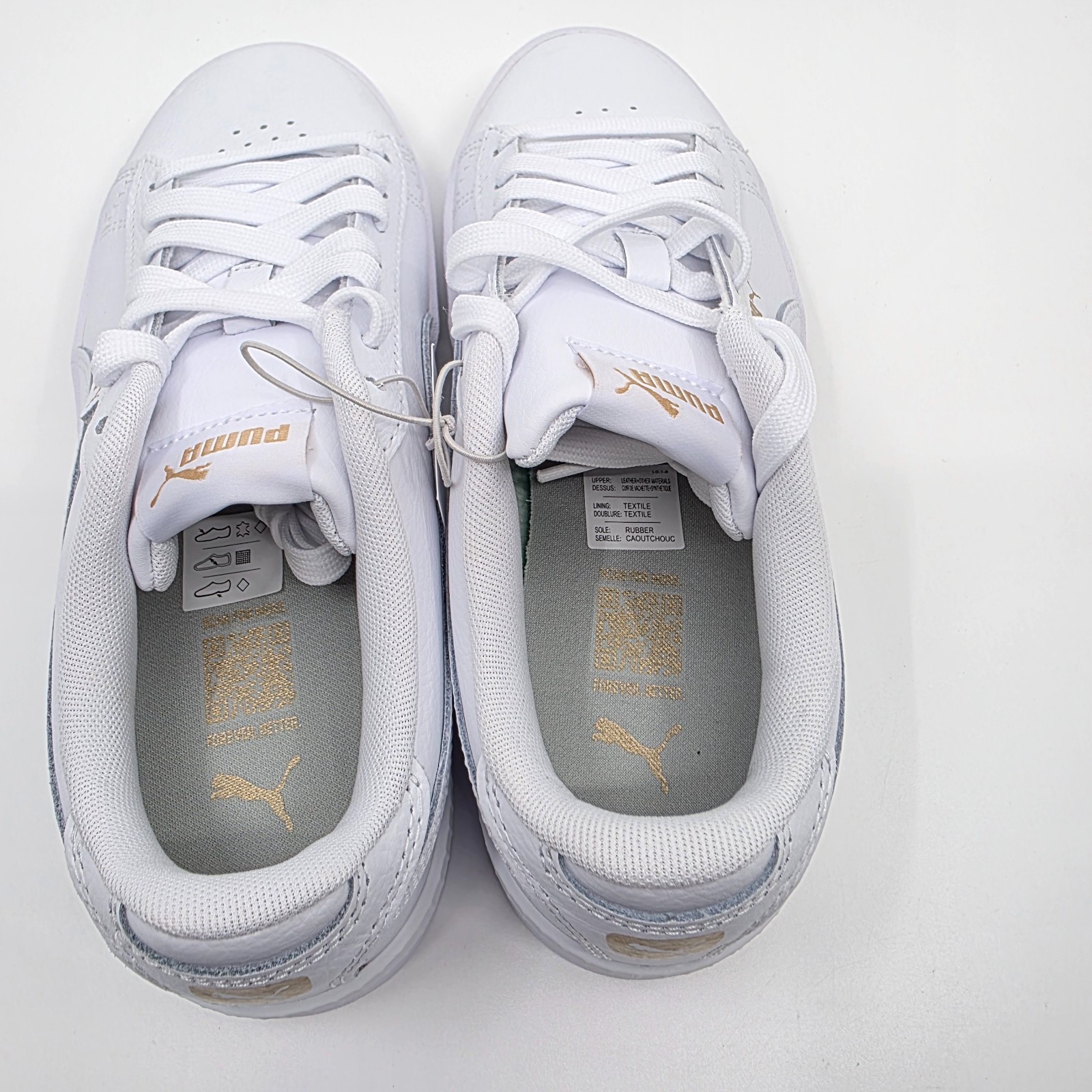 PUMA COURT SNEAKER,WHITE SIZE 7. 7.5, 8,9, 11