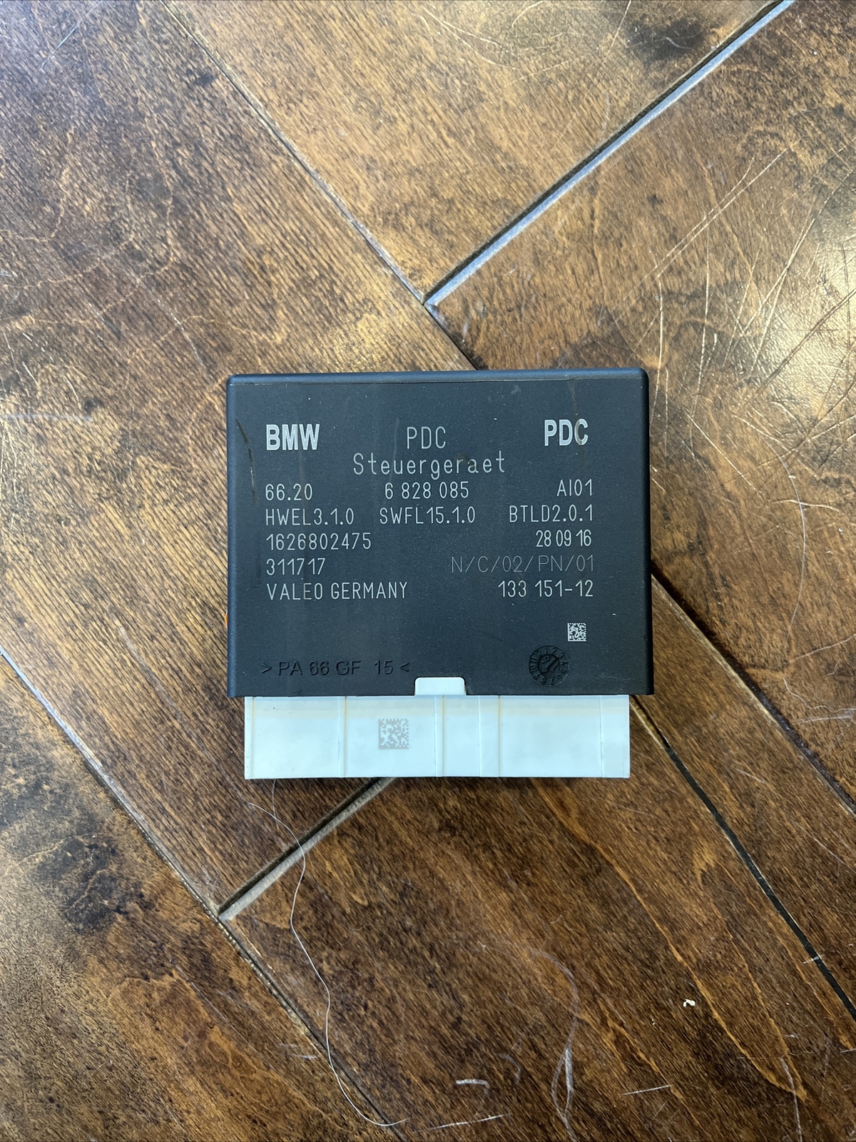 2014-2017 BMW X5 PARK Distance Control Module P/N: 6 828 085