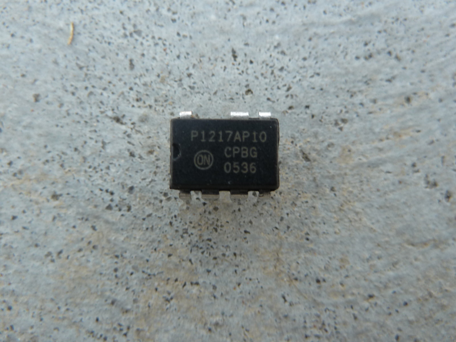 NCP12170AP100G P12170AP10 Current Mode PWM Controllers HV SWITCHER FOR LOW POWER