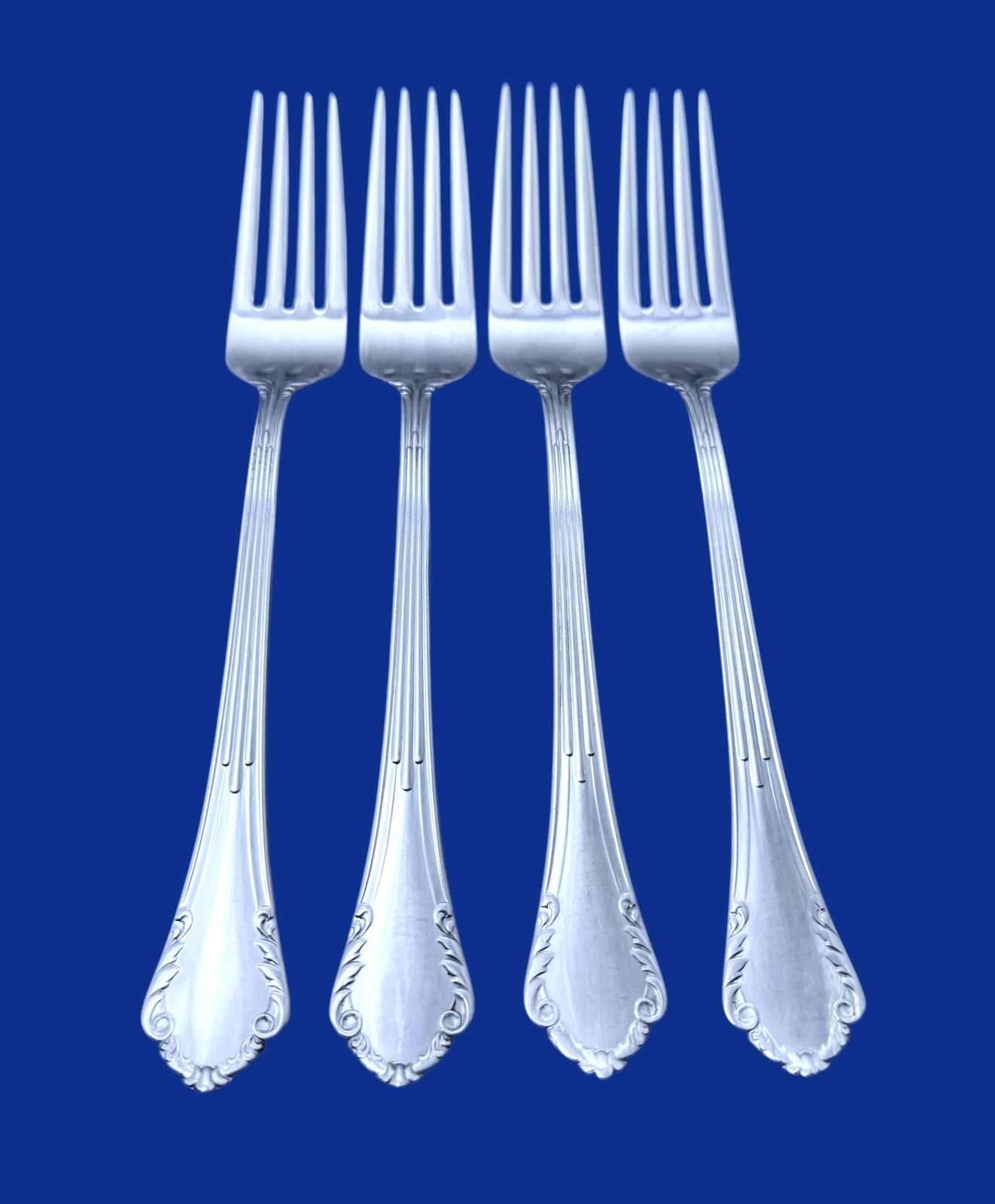 Reed & Barton VAUXHALL Stainless Glossy - Set of 4 Dinner Forks 7 5/8"