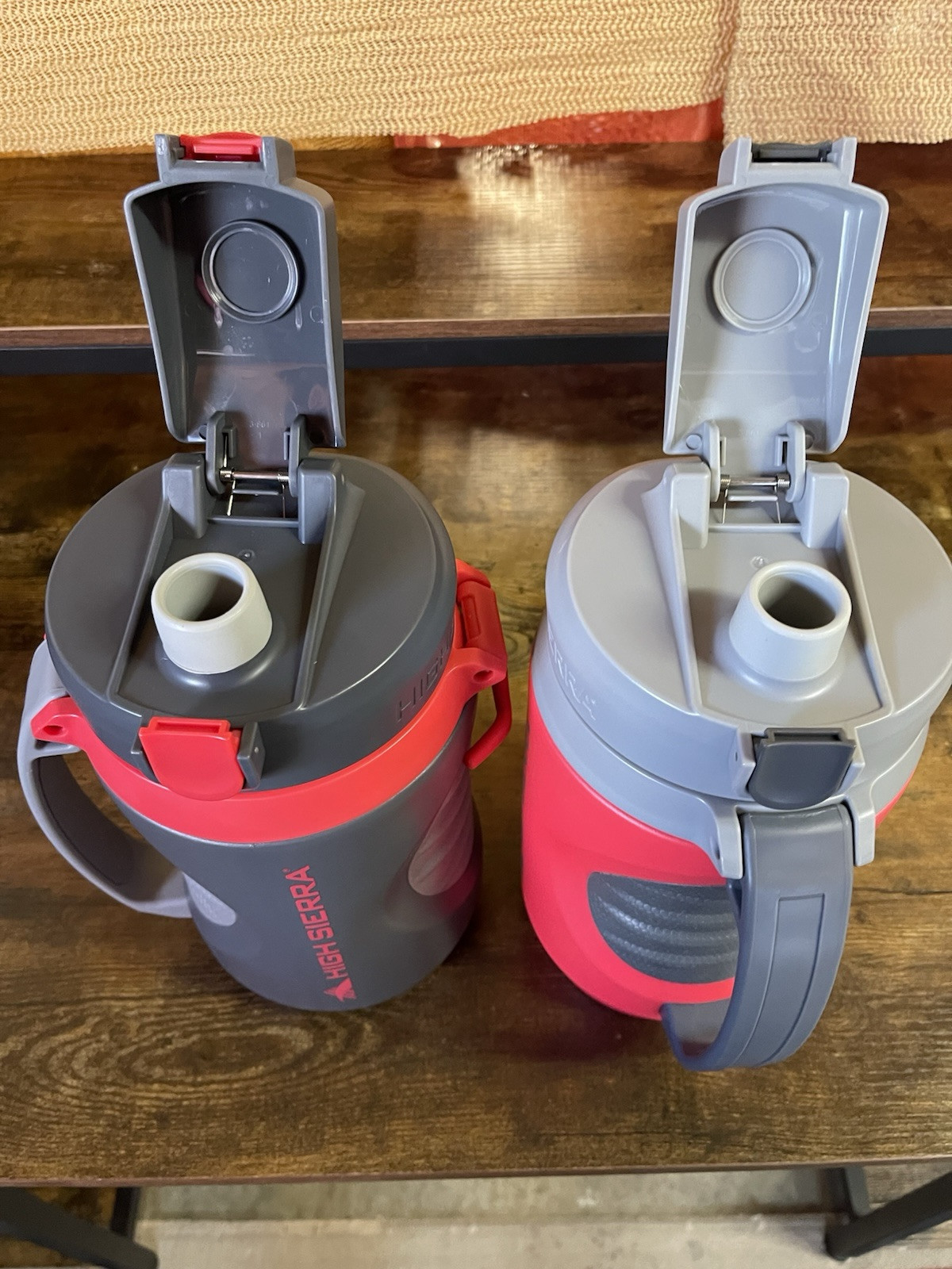 HIGH SIERRA 2 PACK 64 OZ MAX HYDRATE SPORTS JUG Red Gray