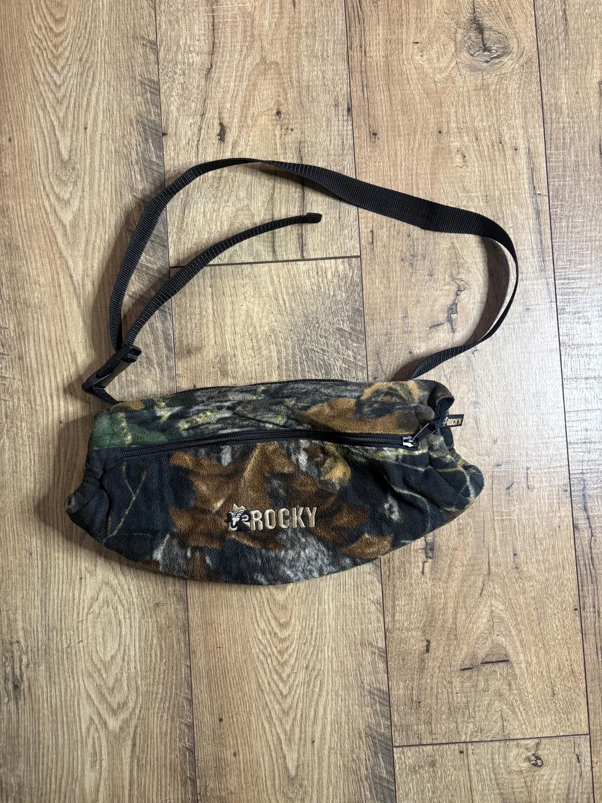 Rocky Camouflage Hunting Waist Pack Handwarmer