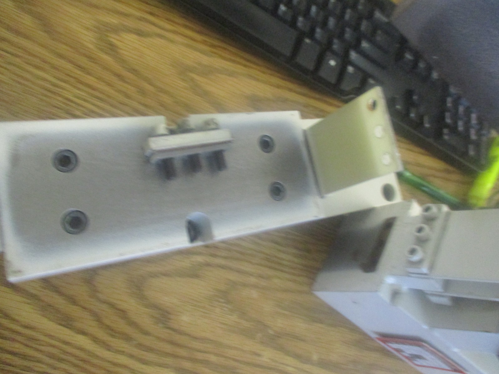 Service Engineering Model: 24251-0 Vibratory Line Feeder
