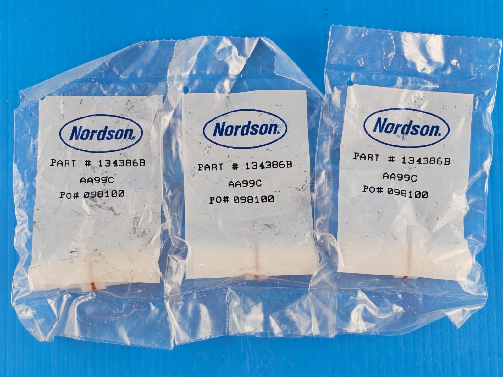 NEW Genuine Nordson 134386B Hose Adapter for Versa-Spray II Gun ( Lot of 3 )
