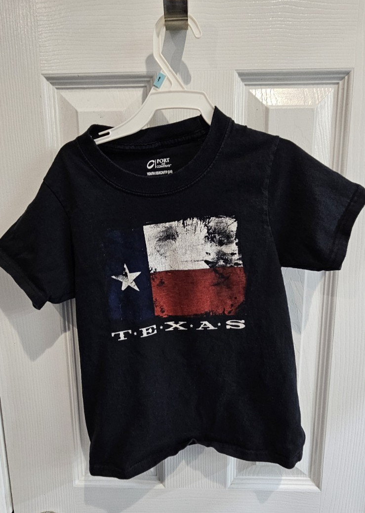 Port & Company Boys XS Texas Flag Graphic T-Shirt Black 100% Cotton Short Sleeve