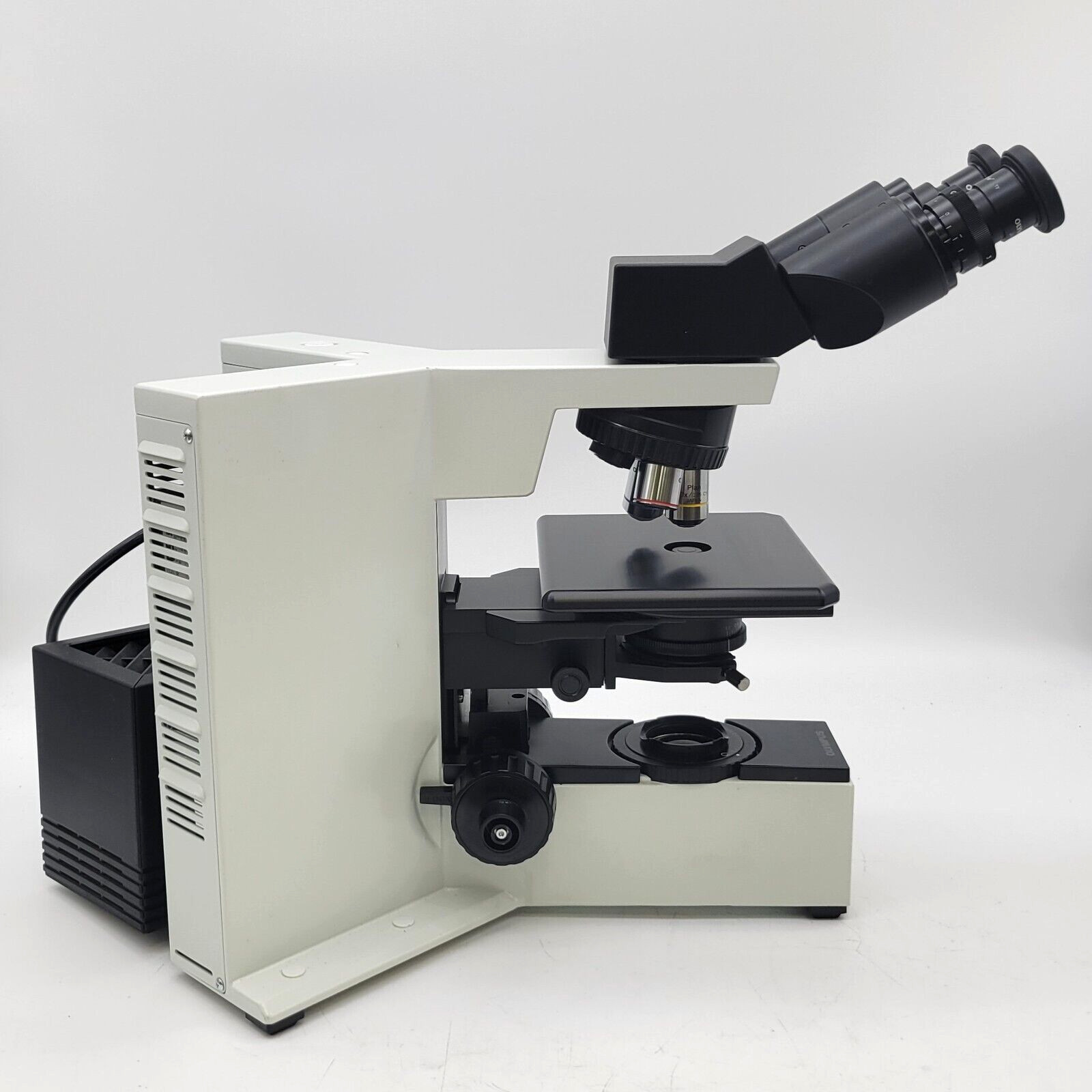 Olympus Microscope BX50 w. Binocular Head, Fixed Stage & 4x, 10x, 40x Objectives