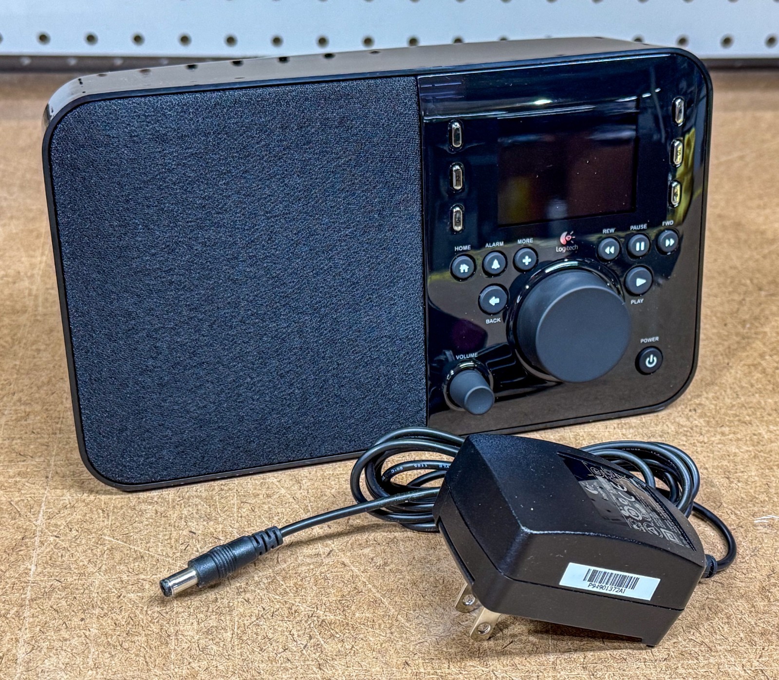 Logitech Squeezebox Radio Music Player X-R0001