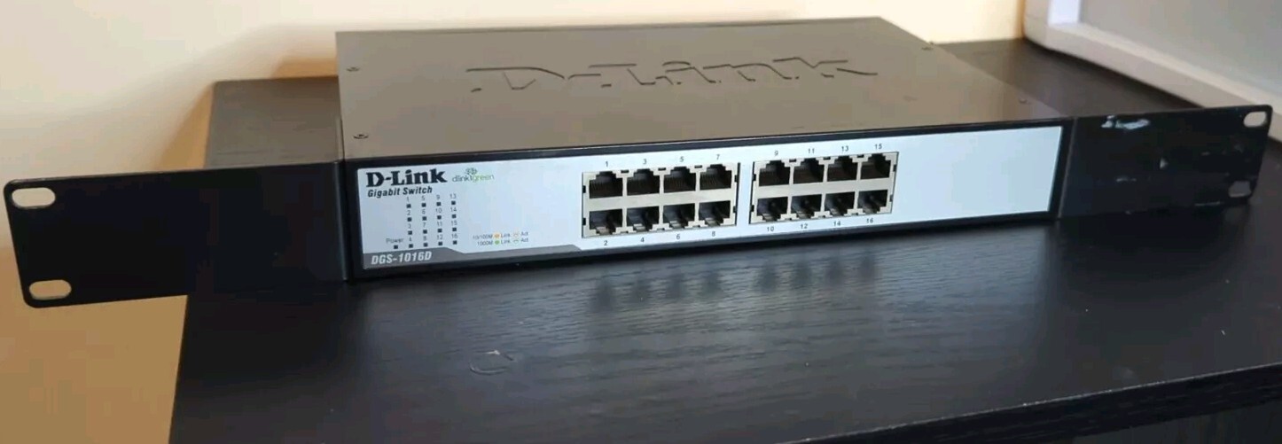 D-Link DGS-1016D 16-Port Switch Ethernet Gigabit Unmanaged Network Switch