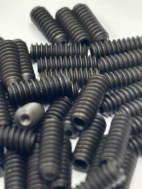 6-32 x 3/8 HEX SOCKET SET SCREWS CUP POINT BLACK OXIDE ALLOY STEEL 100 PIECES