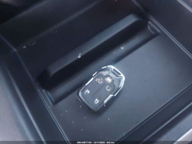 SILVRDO15 2019 Glove Box 4976912