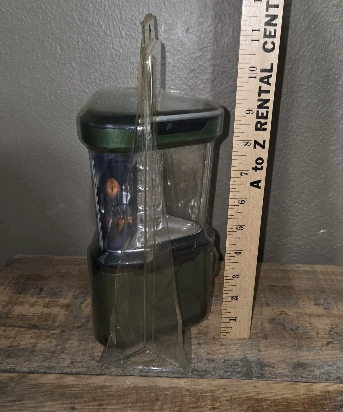 Journey's Edge 24 LED Triangular Camping Lantern Light w Compass & Hanger New