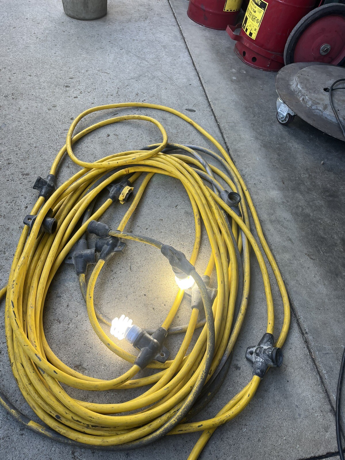 UL 100 ft. 12/3 STW-A, Temporary Construction String Lights