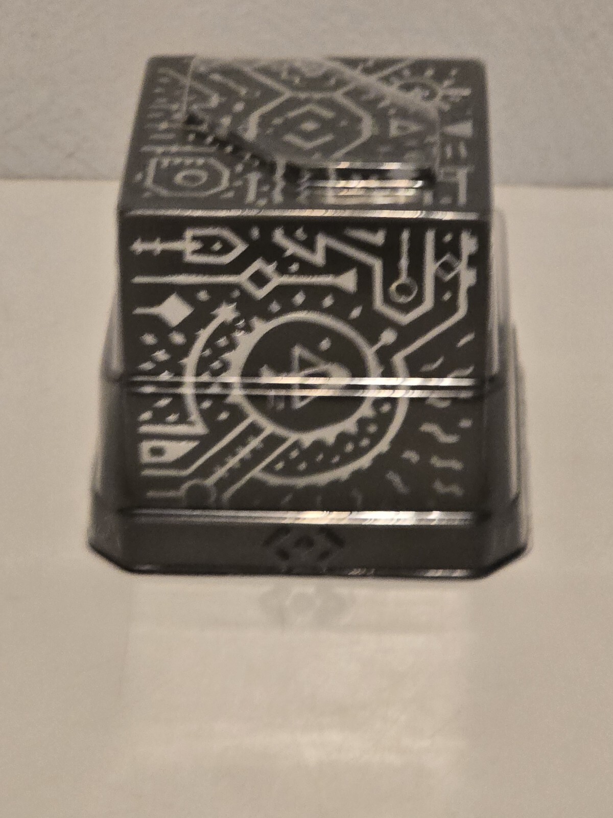 Merge Cube Holographic Handheld AR/VR Holograms