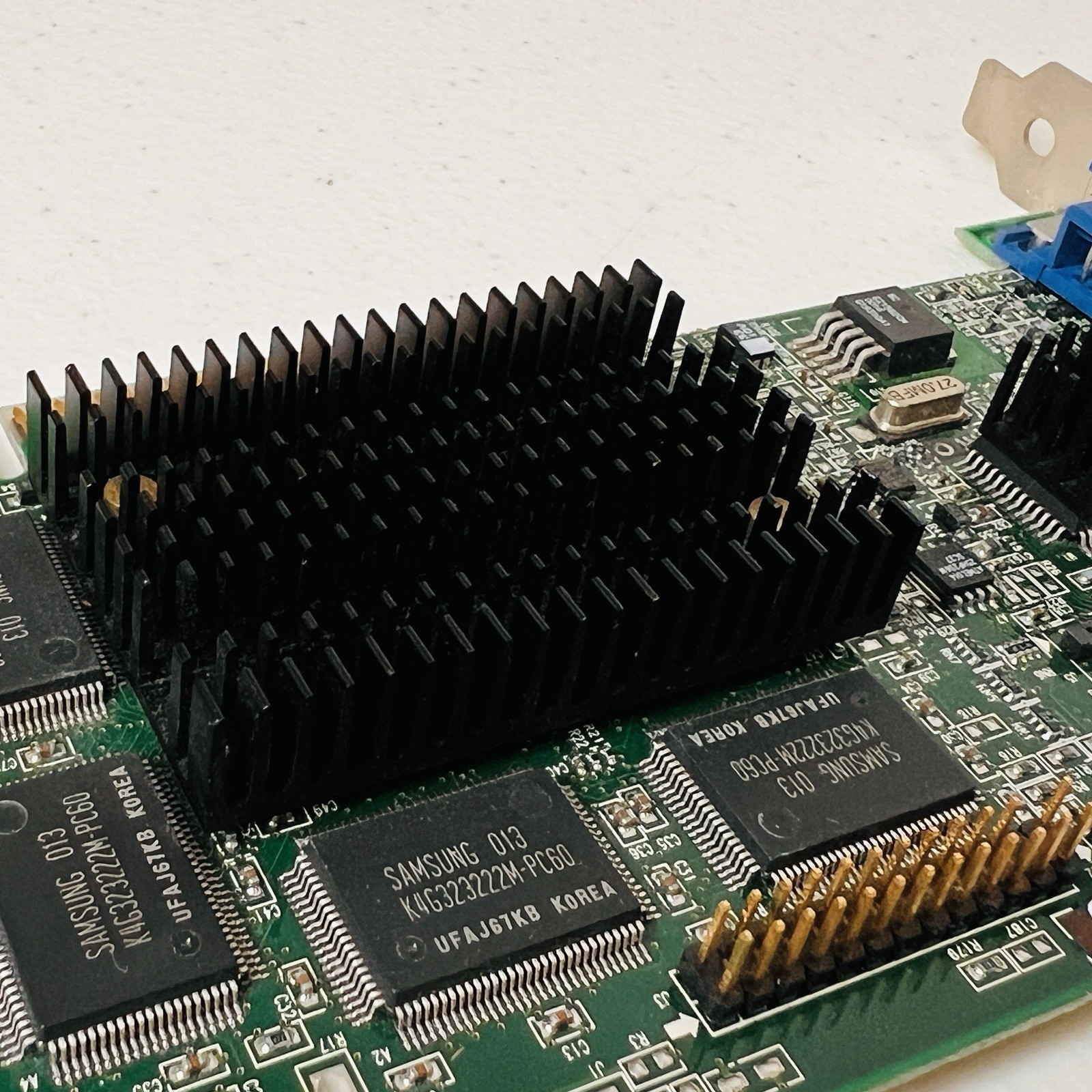Vintage MATROX 905-04 REV-B 405G Samsung 013MT02740 One Piece USED Graphics Card